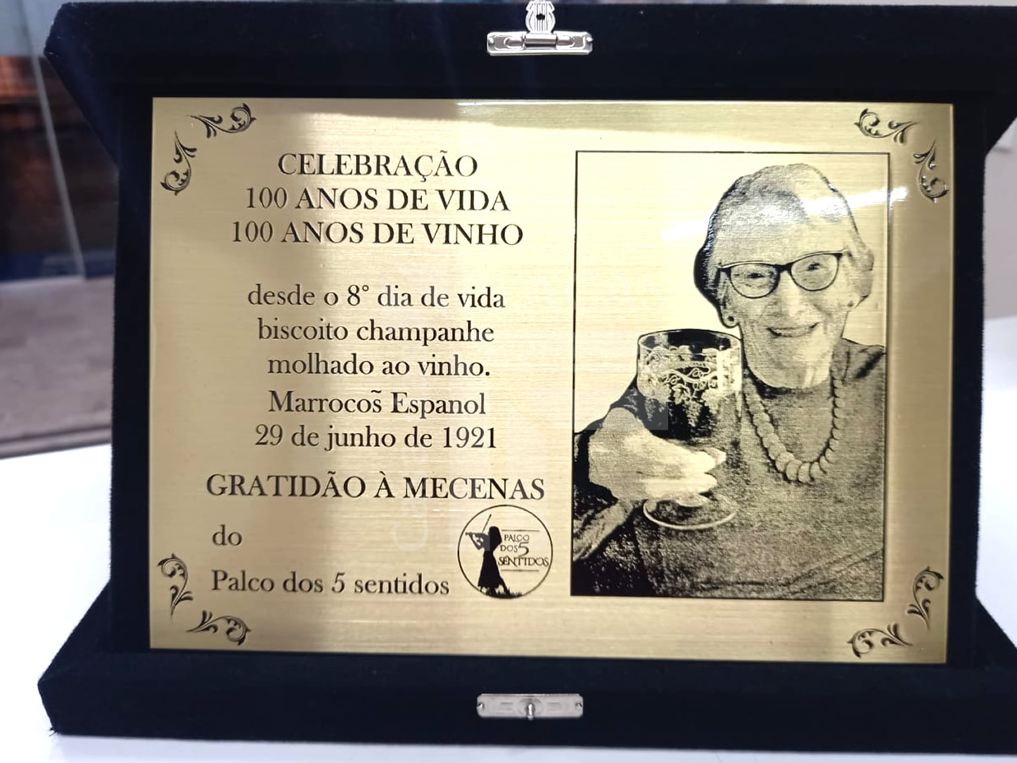 Placa comemorativas em Aço com Estojo 100 anos