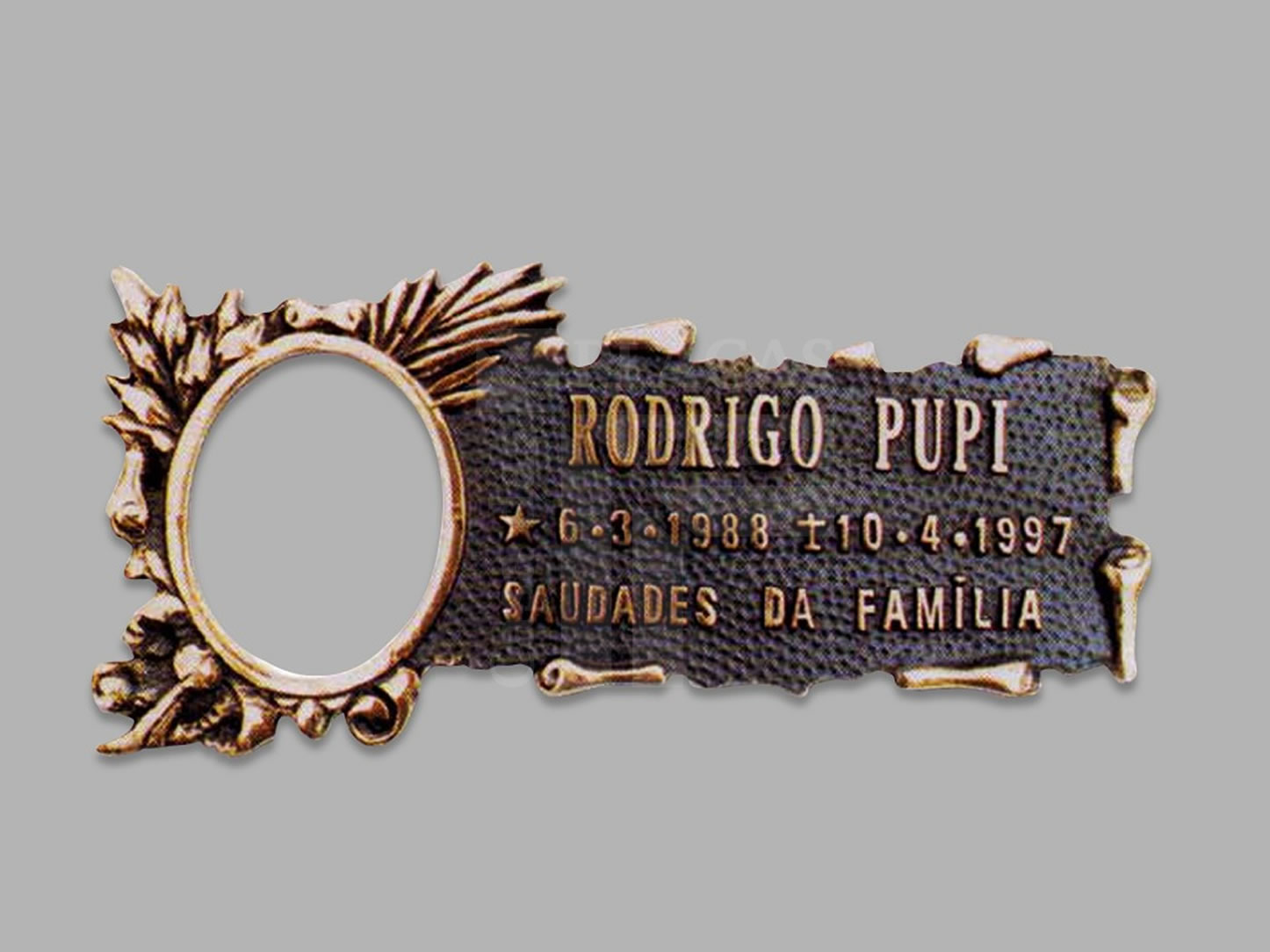 Placa Póstuma em Bronze